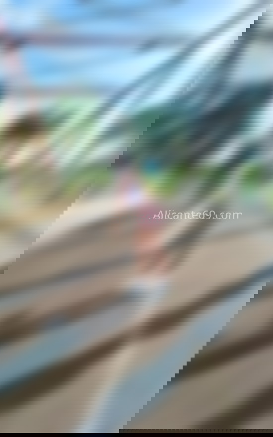 Julia, chica brasileña con mucha salsa. 645566670. Citas en ALICANTE, ALICANTE. www.alicante69.com.