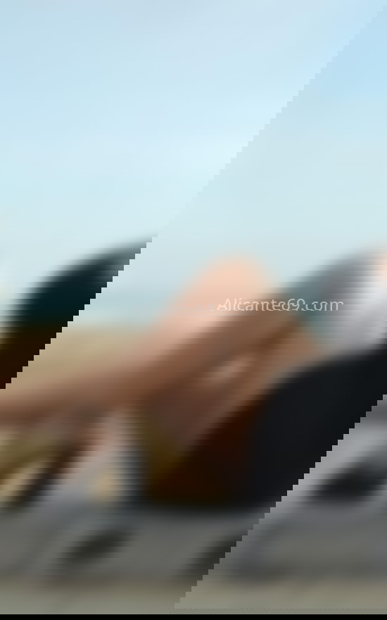Silvania, guapa brasileña . 675699838. Citas en ALICANTE, ALICANTE. www.alicante69.com.