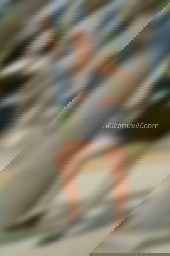 Silvania, guapa brasileña . 675699838. Citas en ALICANTE, ALICANTE. www.alicante69.com.