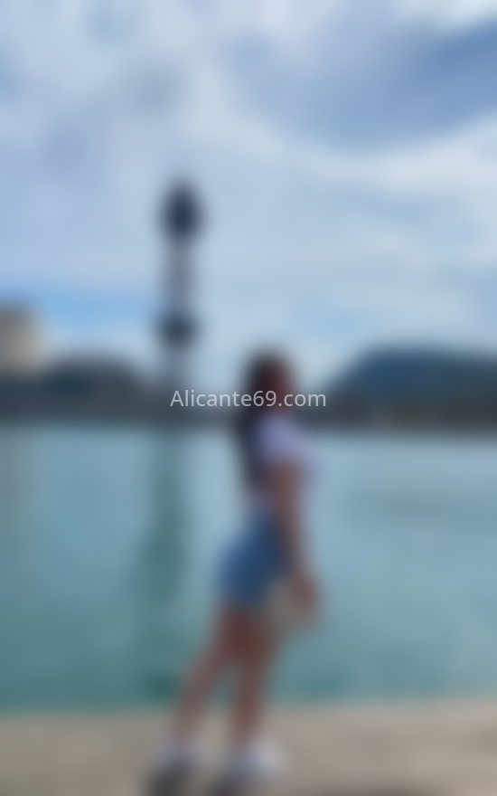 Laury, brasileña . 654308448. Citas en ALICANTE, ALICANTE. www.alicante69.com.