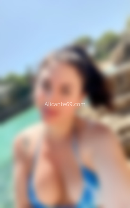 Laury, brasileña . 654308448. Citas en ALICANTE, ALICANTE. www.alicante69.com.