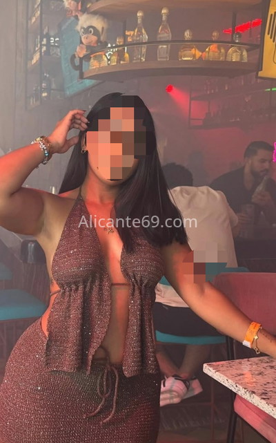 Camila, una chica divertida y fiestera. 641757750. Citas en ALICANTE, ALICANTE. www.alicante69.com.