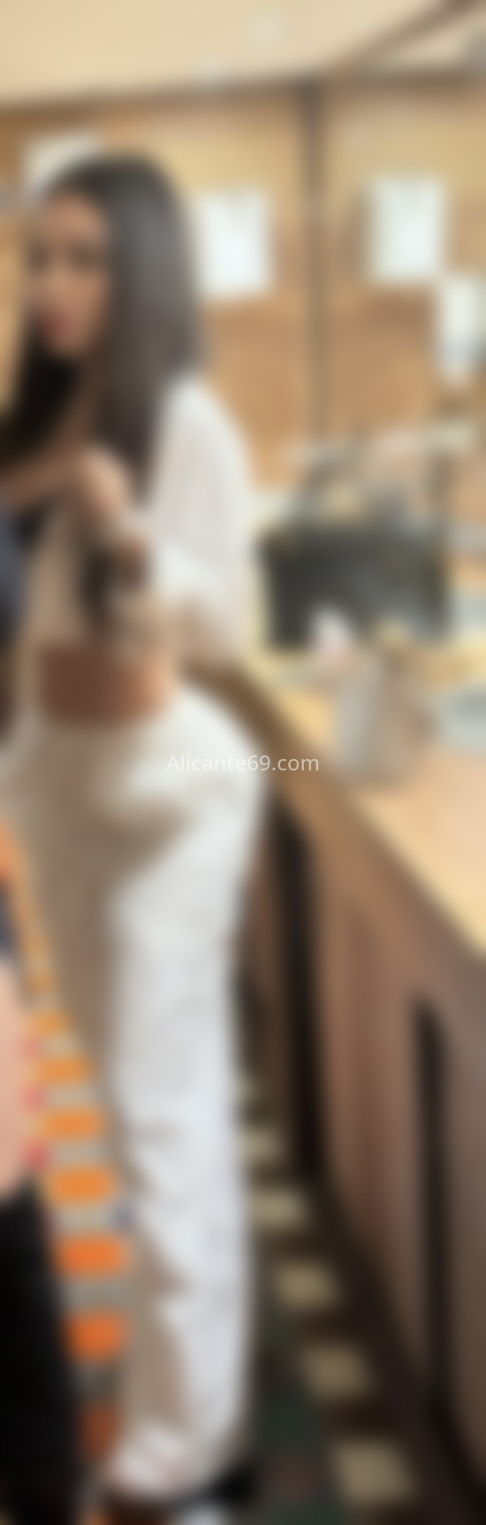 Salome, colombiana recién llegada . 657038715. Citas en ALICANTE, ALICANTE. www.alicante69.com.