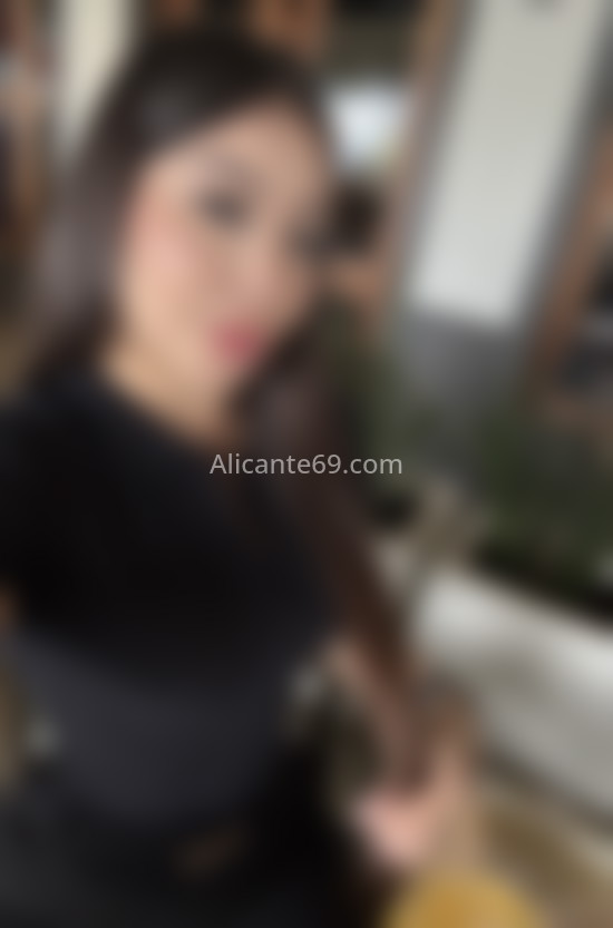 Salome, colombiana recién llegada . 657038715. Citas en ALICANTE, ALICANTE. www.alicante69.com.