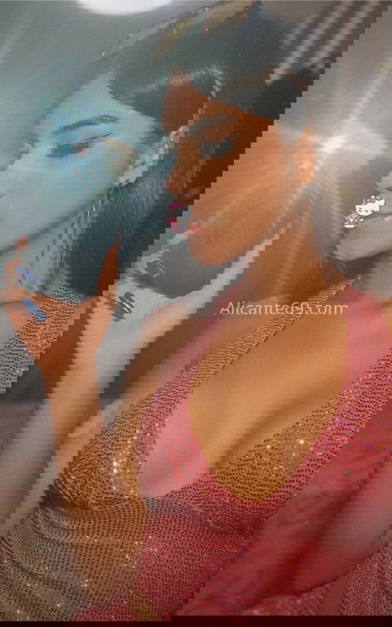 Kitty, joven trans latina. 624099411. Citas en ALICANTE, ALICANTE. www.alicante69.com.