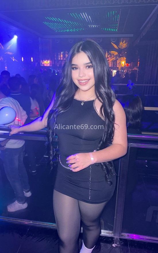 Valentina, encantadora jovencita. 613925604. Citas en ALICANTE, ALICANTE. www.alicante69.com.