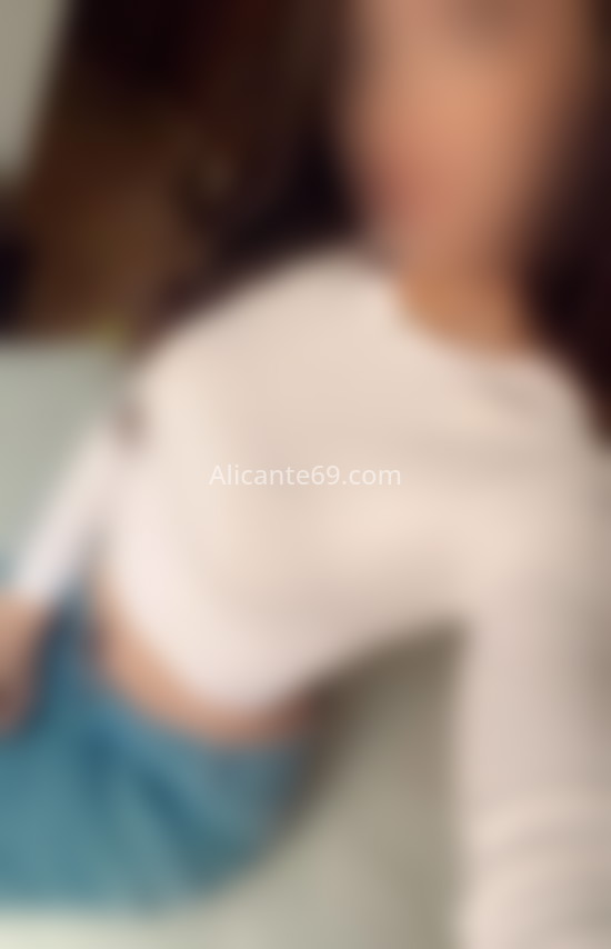 Roya, arabe. 613803462. Citas en ALICANTE, ALICANTE. www.alicante69.com.