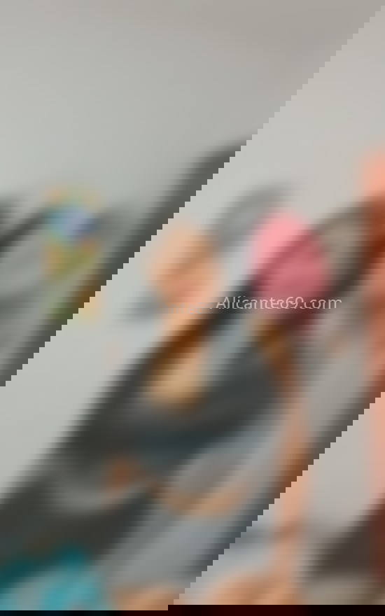 Candy, latina de 26 años. 641499497. Citas en ALICANTE, ALICANTE. www.alicante69.com.