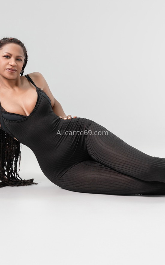Naomys, chica tropical . 637105201. Citas en ALICANTE, ALICANTE. www.alicante69.com.