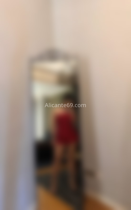 Sofia, latina 25 años . 614656957. Citas en ALICANTE, ALICANTE. www.alicante69.com.