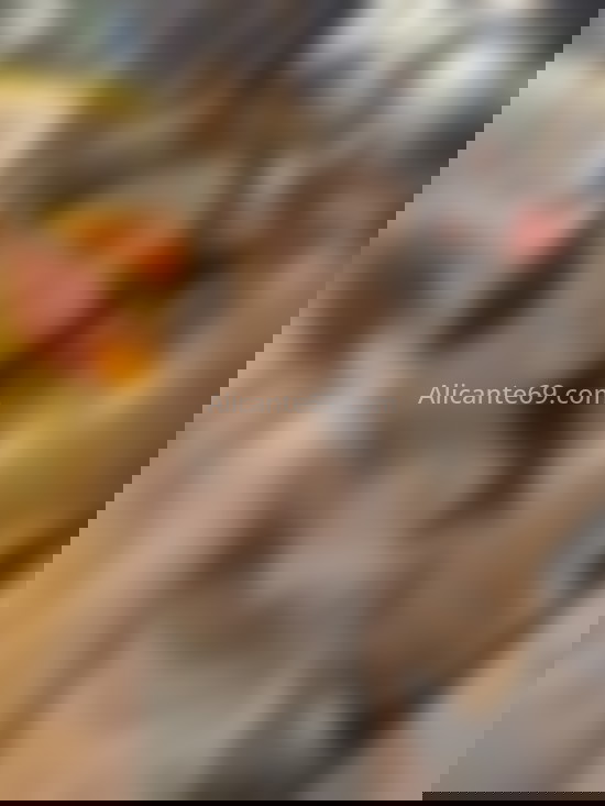 Celeste, joven venezolana. 624485048. Citas en ALICANTE, ALICANTE. www.alicante69.com.