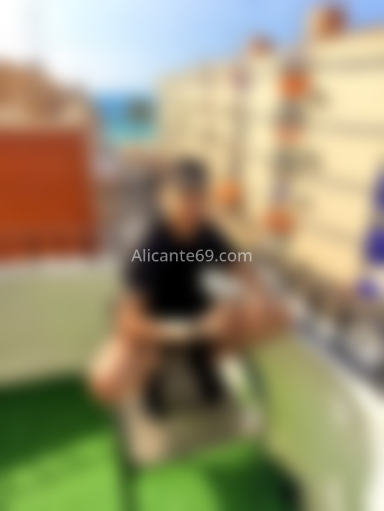 Ángel, chico latino. 632974384. Citas en ALICANTE, ALICANTE. www.alicante69.com.