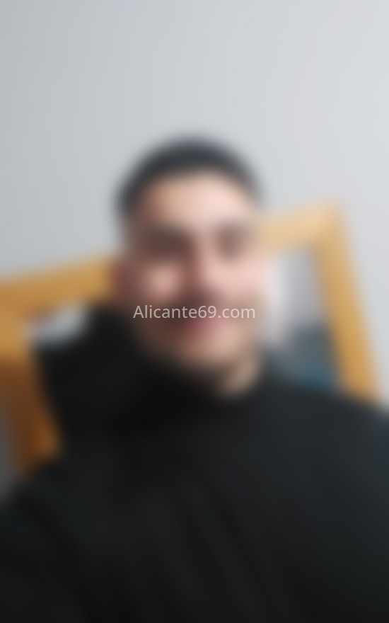 Diego, chico atlético. 615974819. Citas en ALICANTE, ALICANTE. www.alicante69.com.