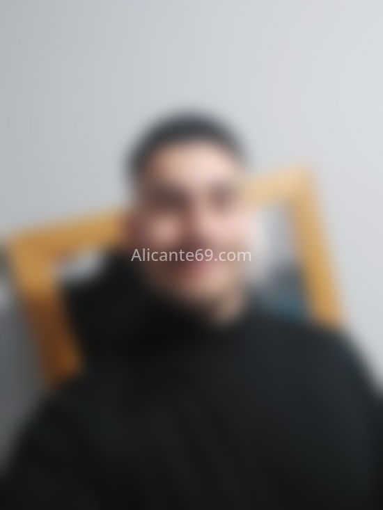Diego, chico atlético. 615974819. Citas en ALICANTE, ALICANTE. www.alicante69.com.