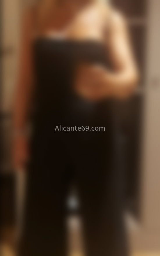 Karlita, madurita brasileña . 612260811. Citas en ALICANTE, ALICANTE. www.alicante69.com.