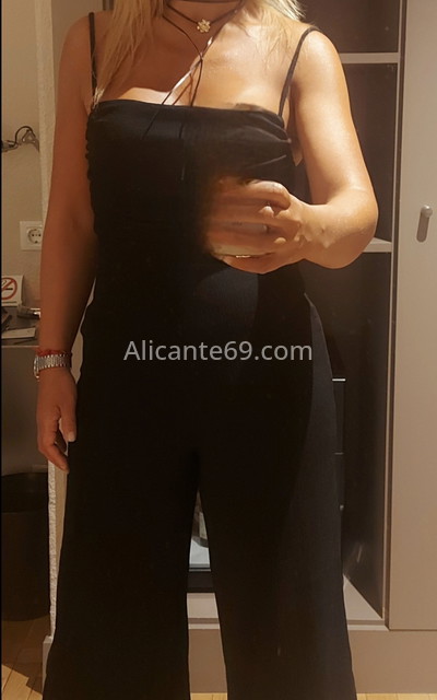 Karlita, madurita brasileña . 672879687. Citas en ALICANTE, ALICANTE. www.alicante69.com.