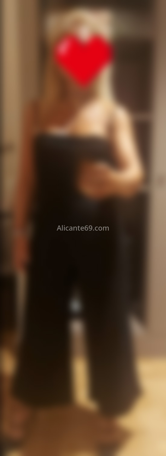 Karlita, madurita brasileña . 612260811. Citas en ALICANTE, ALICANTE. www.alicante69.com.