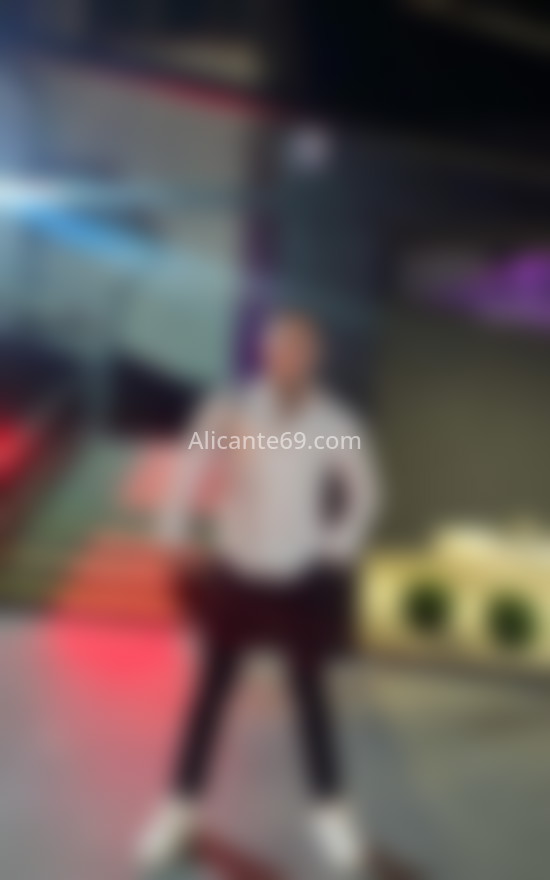 Harold Tewiter . 678738985. Citas en ALICANTE, ALICANTE. www.alicante69.com.