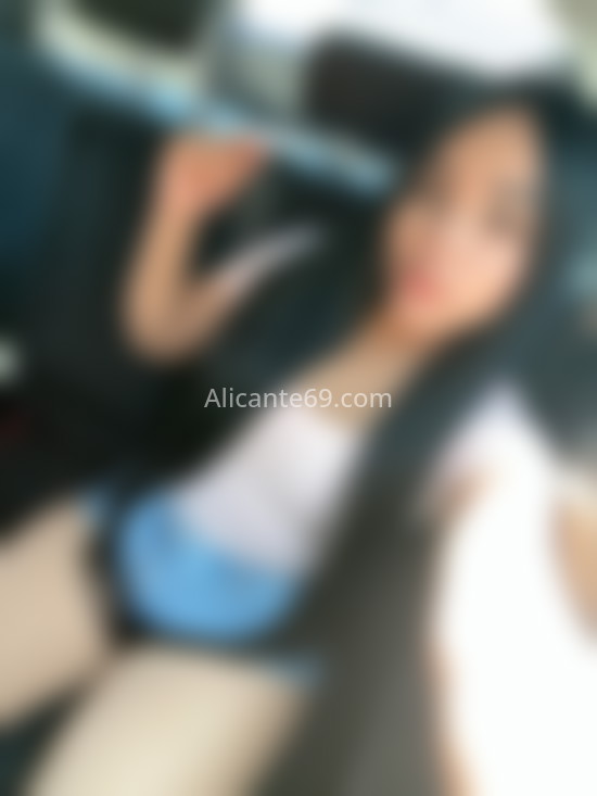 Daniela, modelo latina hermosa . 637157453. Citas en ALICANTE, ALICANTE. www.alicante69.com.