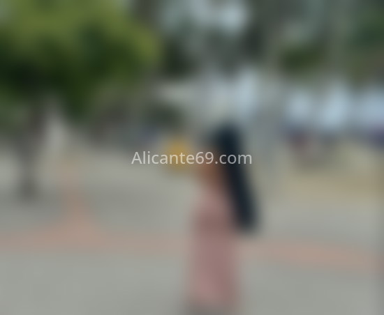 Daniela, modelo latina hermosa . 637157453. Citas en ALICANTE, ALICANTE. www.alicante69.com.