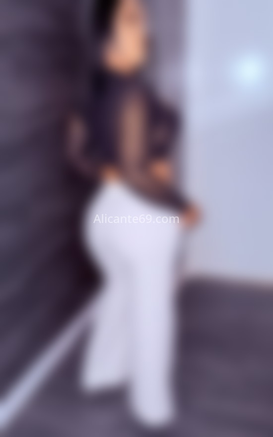 Lorena, madurita colombiana . 612459827. Citas en ALICANTE, ALICANTE. www.alicante69.com.
