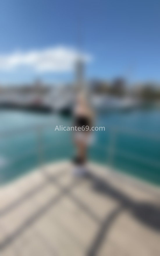 Valesca, trans brasileña. 613713756. Citas en ALICANTE, ALICANTE. www.alicante69.com.