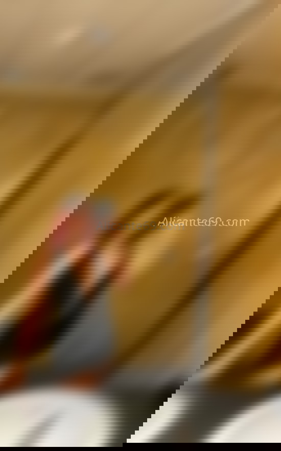 Valeria, exótica y decidida jovencita. 610776250. Citas en ALICANTE, ALICANTE. www.alicante69.com.