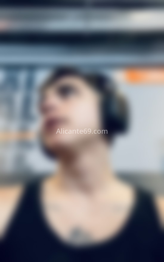Sebas, latino simpático y divertido . 624931290. Citas en ALICANTE, ALICANTE. www.alicante69.com.