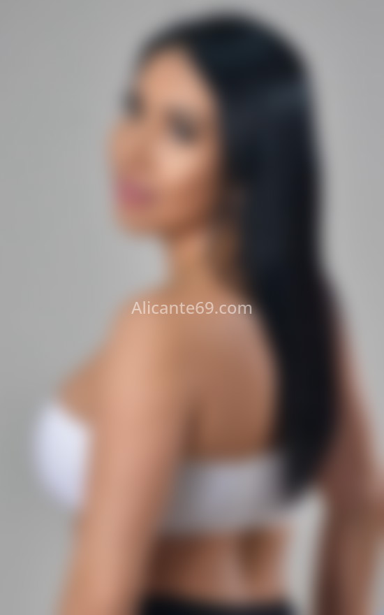 Natalia, elegante latina. 610376023. Citas en ALICANTE, ALICANTE. www.alicante69.com.