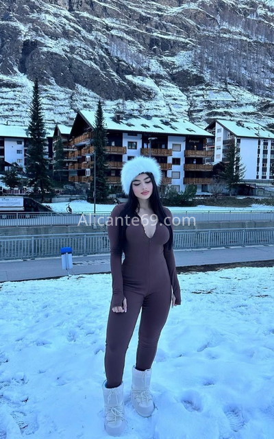 Celeste, joven latina. 612219791. Citas en ALICANTE, ALICANTE. www.alicante69.com.
