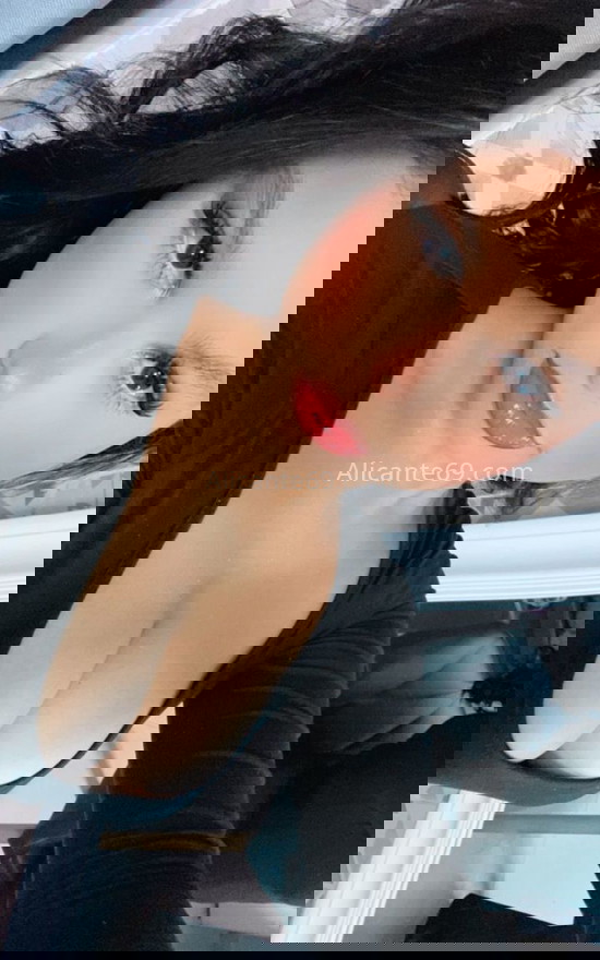 Soy Jennifer, una chica muy guay. 634084256. Citas en ALICANTE, ALICANTE. www.alicante69.com.