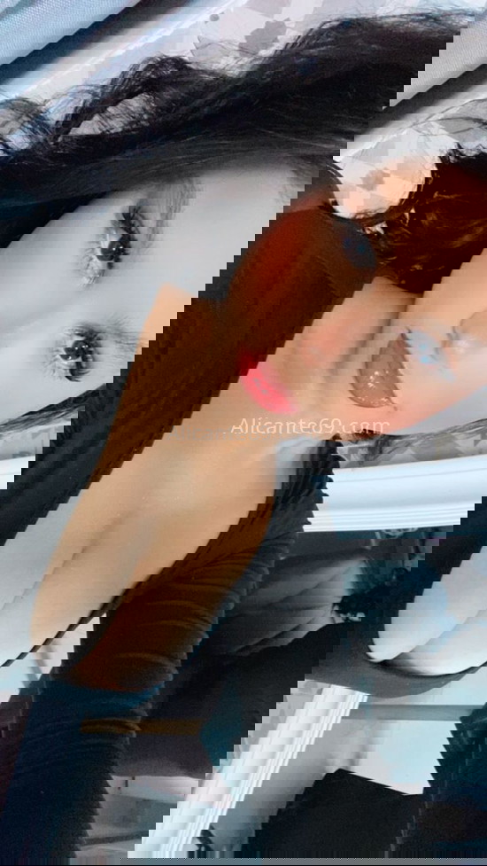 Soy Jennifer, una chica muy guay. 634084256. Citas en ALICANTE, ALICANTE. www.alicante69.com.