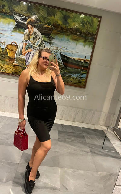 Evelin, alemana. 631379710. Citas en ALICANTE, ALICANTE. www.alicante69.com.
