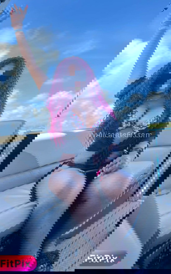 KarIna, morena hermosa y extrovertida . 602468818. Citas en ALICANTE, ALICANTE. www.alicante69.com.