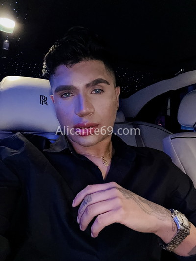 Valentino. 666402488. Citas en ALICANTE, ALICANTE. www.alicante69.com.