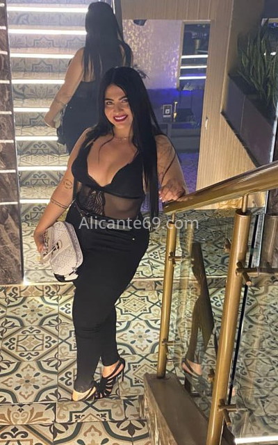 Carolina, auténtica y alegre colombiana. 602698959. Citas en ALICANTE, ALICANTE. www.alicante69.com.